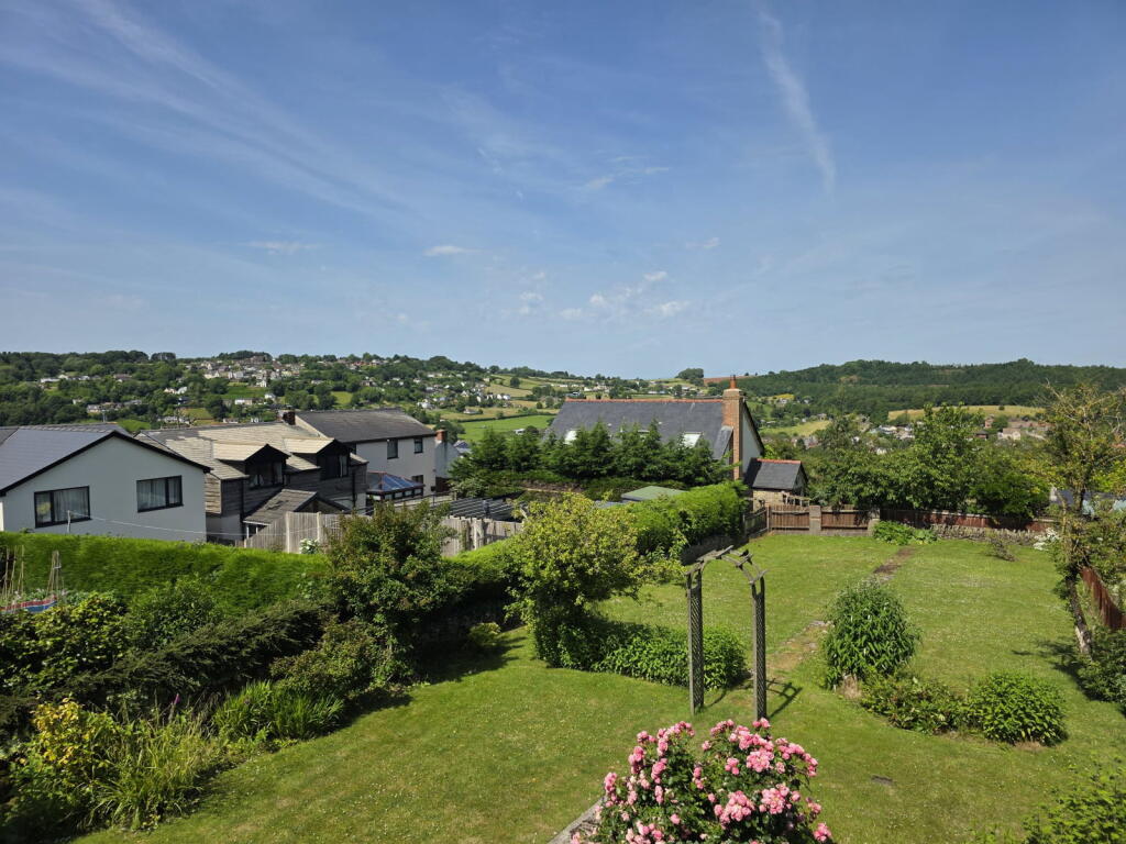 Larksfield Road, Harrow Hill, Drybrook, GL17 9JP - Image 2