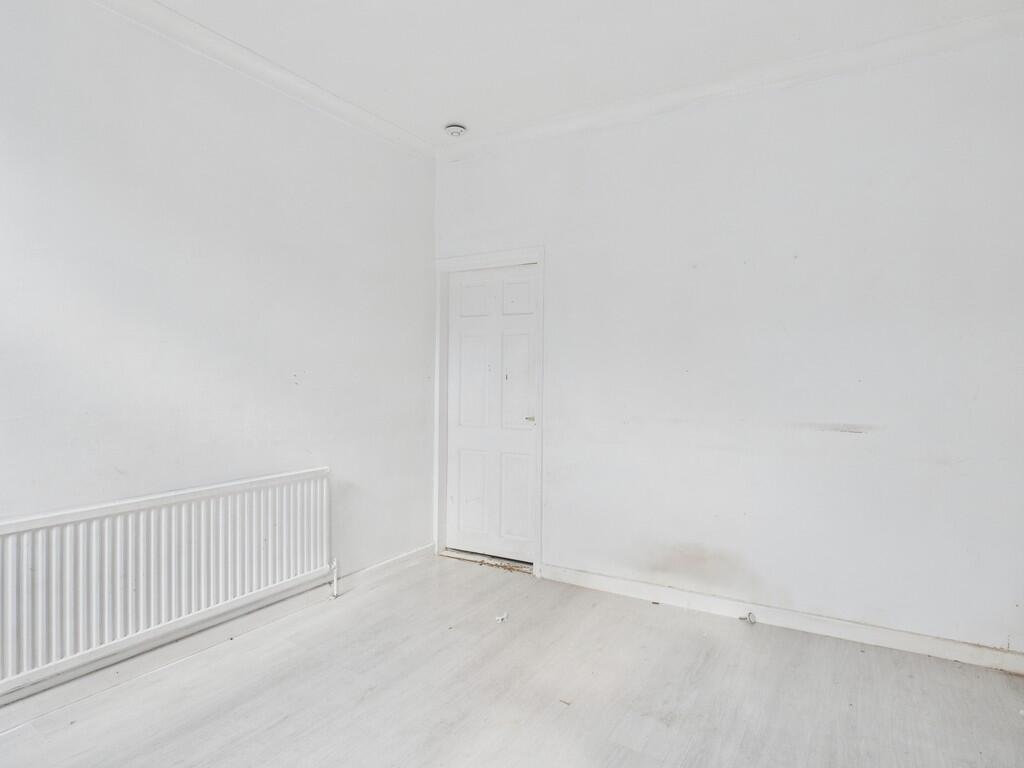 15 Cross Street Goldthorpe, Rotherham, S63 9HR - Image 3
