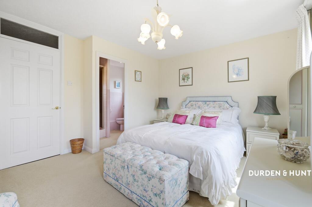 Fordyce Close, Emerson Park, RM11 - Image 18