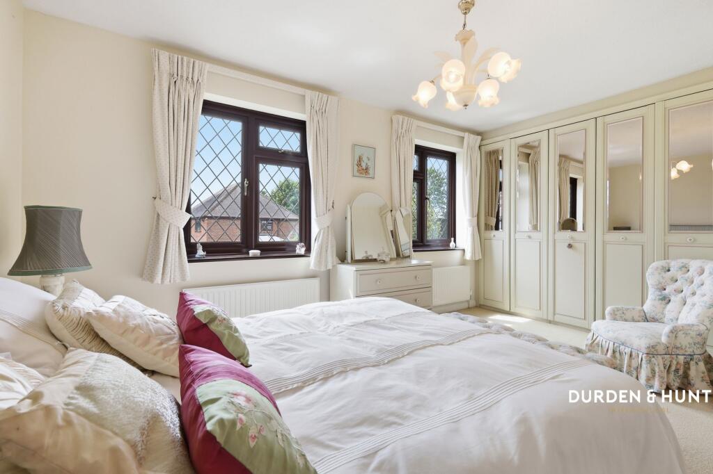 Fordyce Close, Emerson Park, RM11 - Image 23