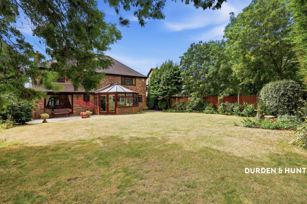 Fordyce Close, Emerson Park, RM11 - Image 27