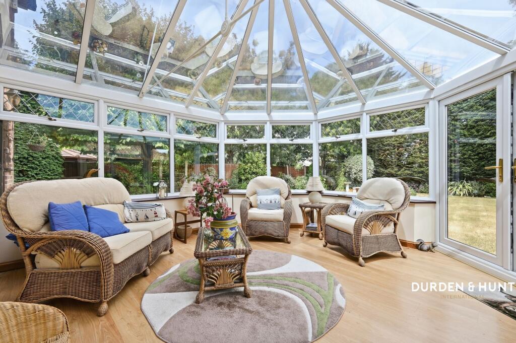 Fordyce Close, Emerson Park, RM11 - Image 9