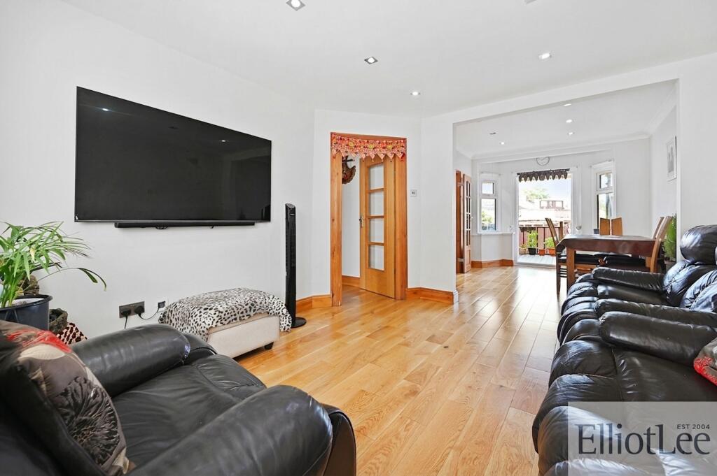 Currey Road, Greenford, UB6 - Image 2