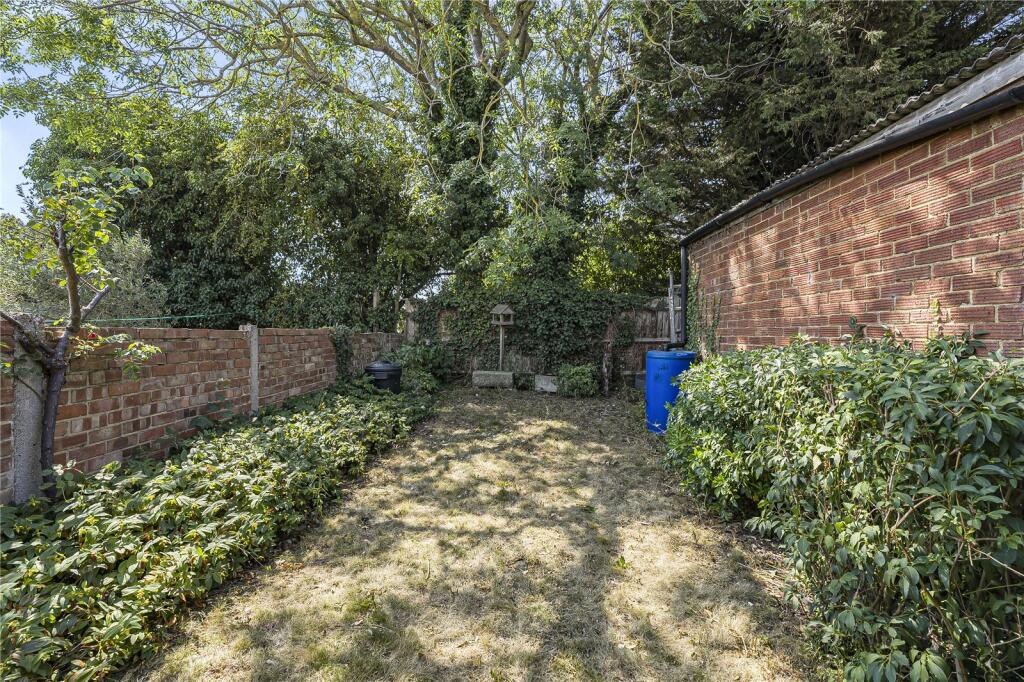 Lonsdale Crescent, Dartford, Kent, DA2 - Image 14