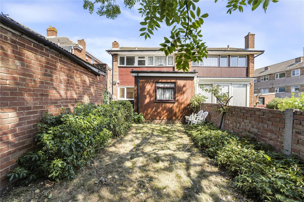 Lonsdale Crescent, Dartford, Kent, DA2 - Image 17