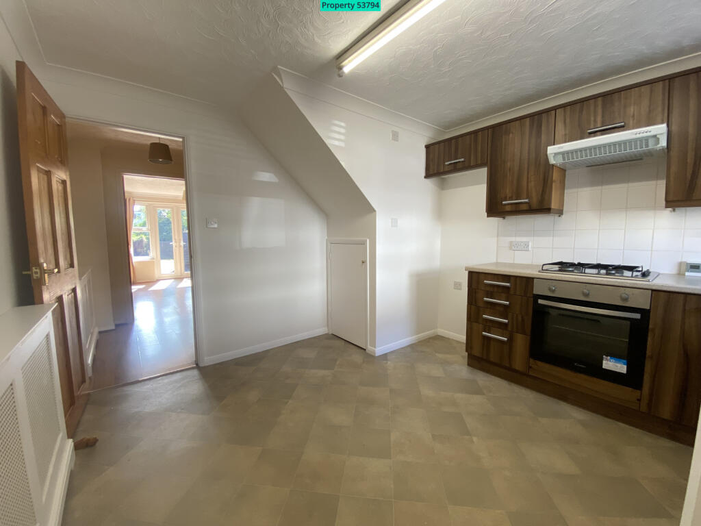 4 King William Road, Gillingham, ME7 - Image 3