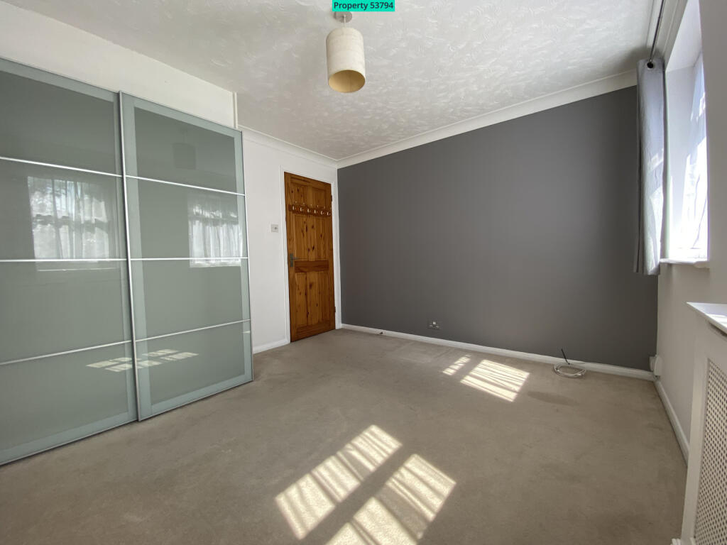 4 King William Road, Gillingham, ME7 - Image 9