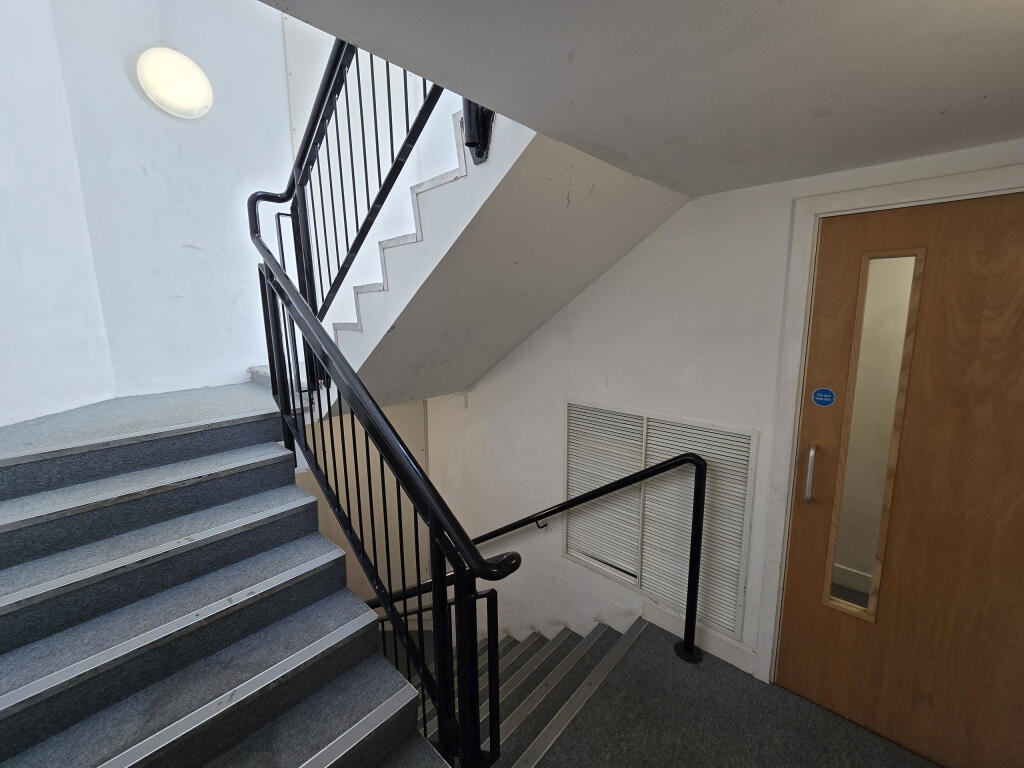 3/2, 20 Lochburn Gate, Glasgow, Glasgow City - Image 4