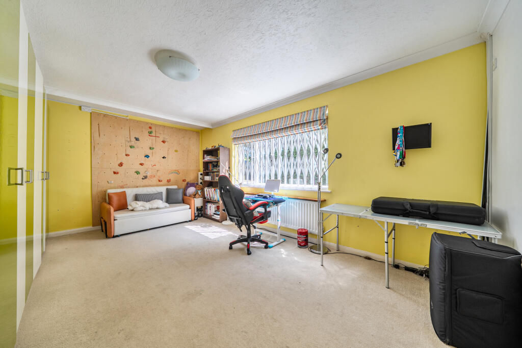 Elgin Drive, Northwood, HA6 - Image 13