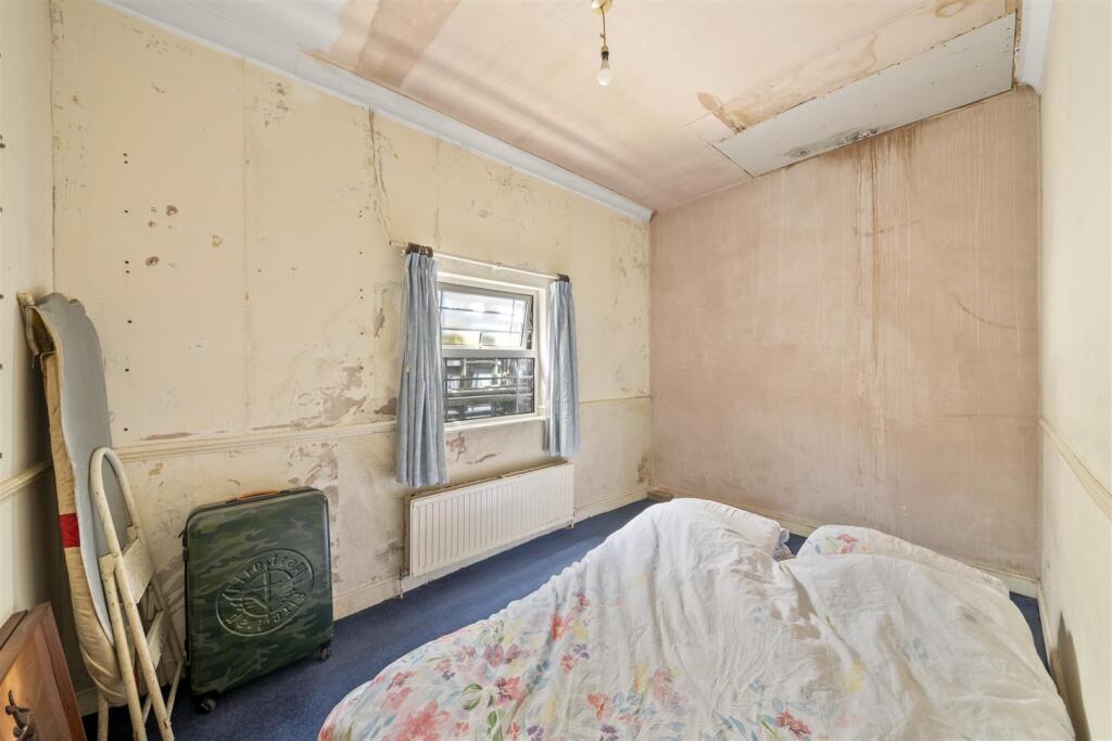 Oak House/Oak Cottage, Old Ruislip Road, Northolt - Image 10