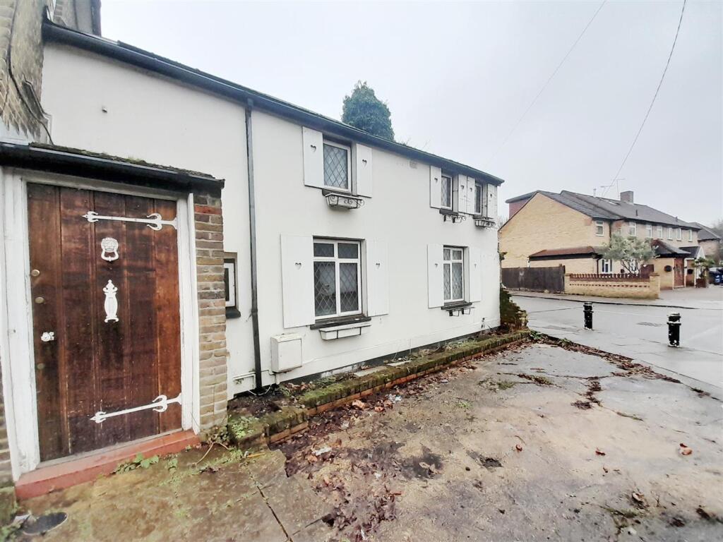 Oak House/Oak Cottage, Old Ruislip Road, Northolt - Image 22