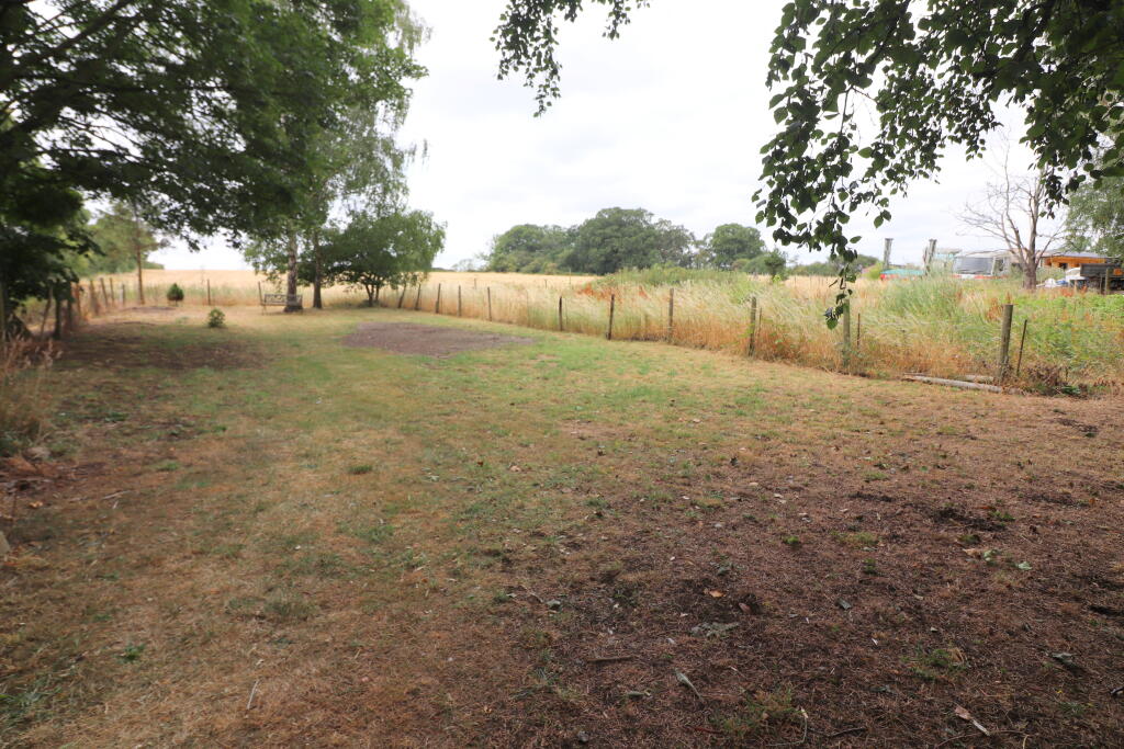 Bury Farm House, Sharpenhoe Road, Streatley, Bedfordshire, LU3 3PS - Image 15