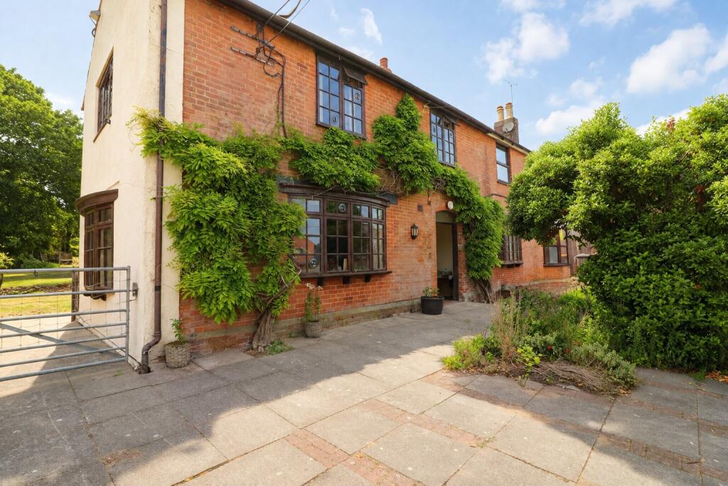 Bury Farm House, Sharpenhoe Road, Streatley, Bedfordshire, LU3 3PS - Image 18