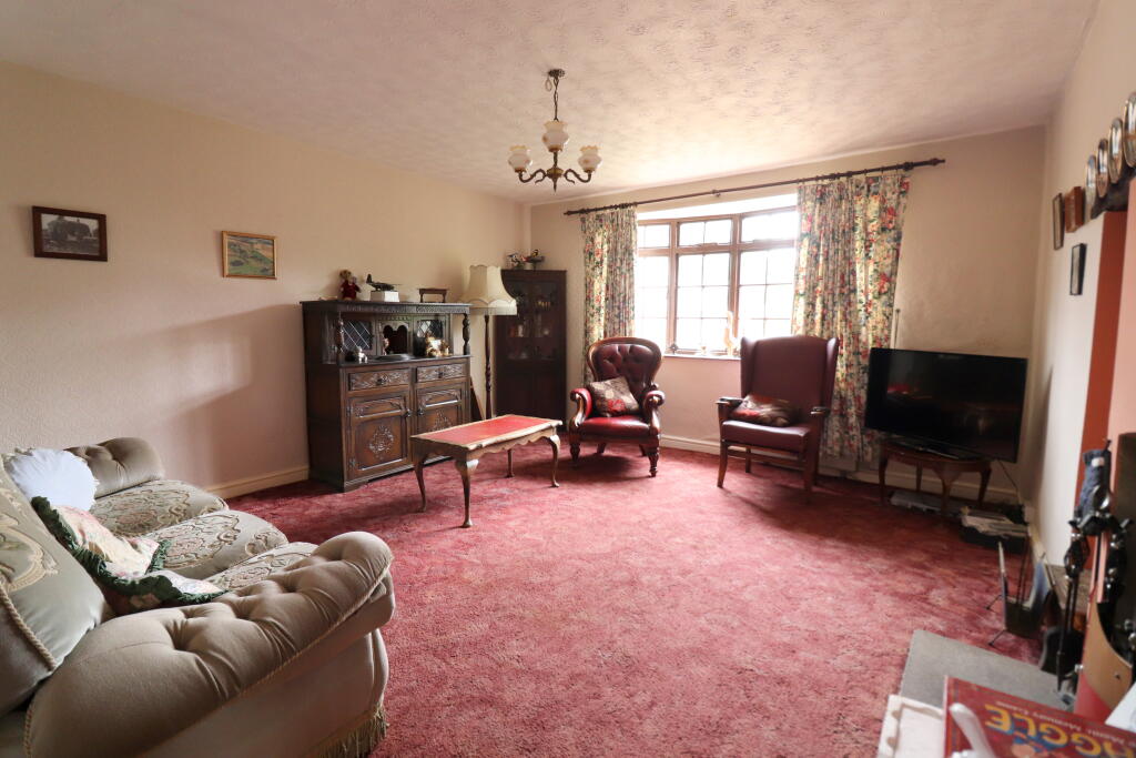 Bury Farm House, Sharpenhoe Road, Streatley, Bedfordshire, LU3 3PS - Image 4