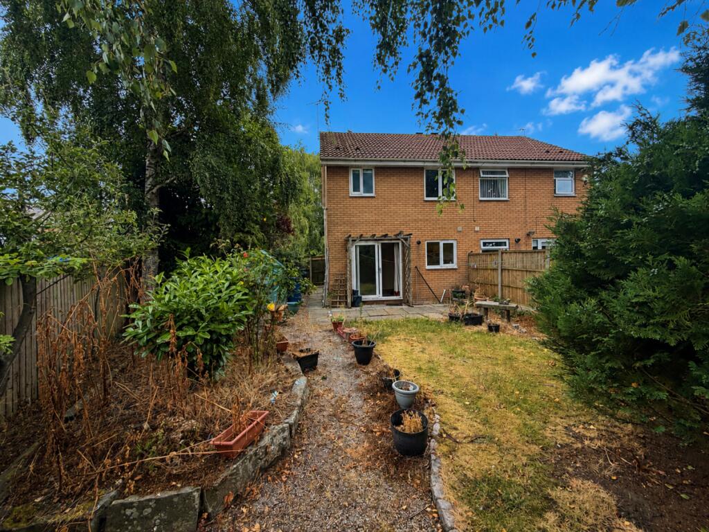 Cleeves Close, Warrington - Image 16