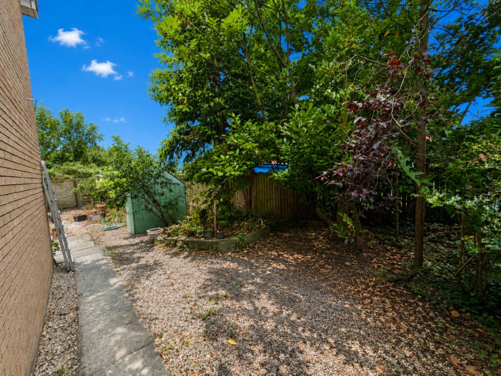 Cleeves Close, Warrington - Image 18