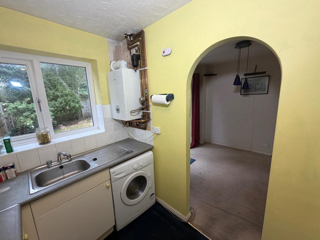 Cleeves Close, Warrington - Image 7