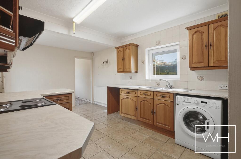 Pipering Lane , Scawthorpe, - Image 3