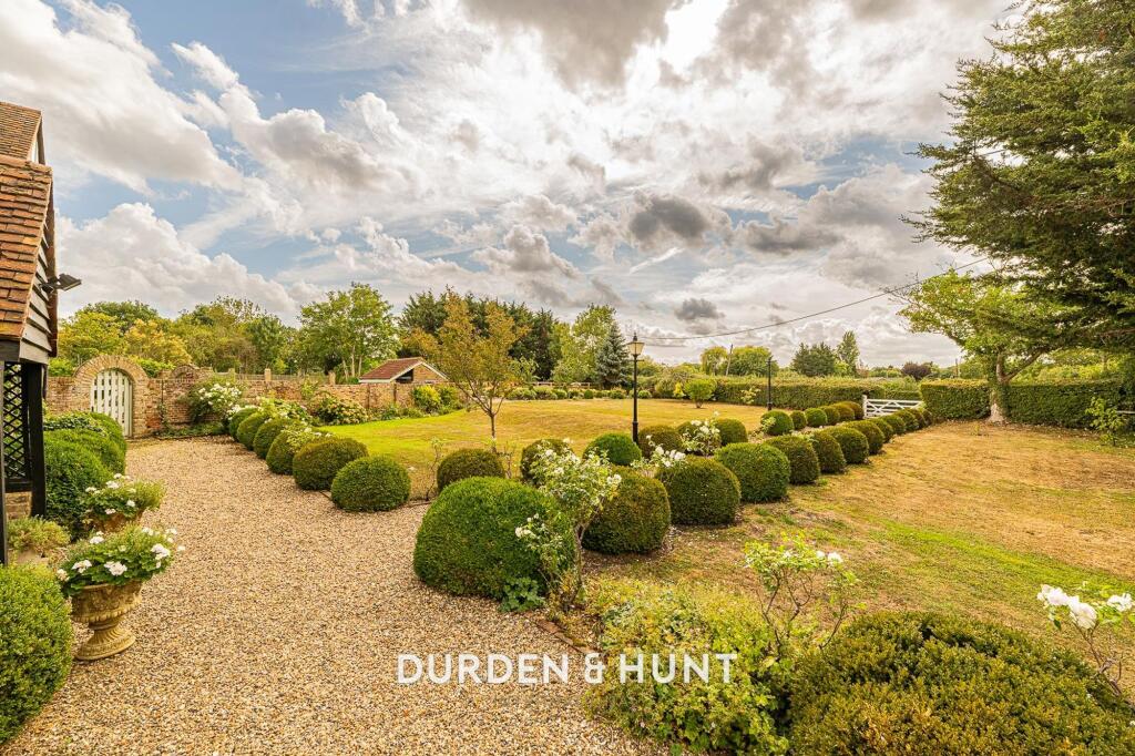 Hook Lane, Lambourne End, RM4 - Image 23