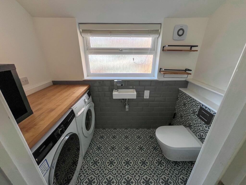 Glebelands, West Molesey, KT8 - Image 10