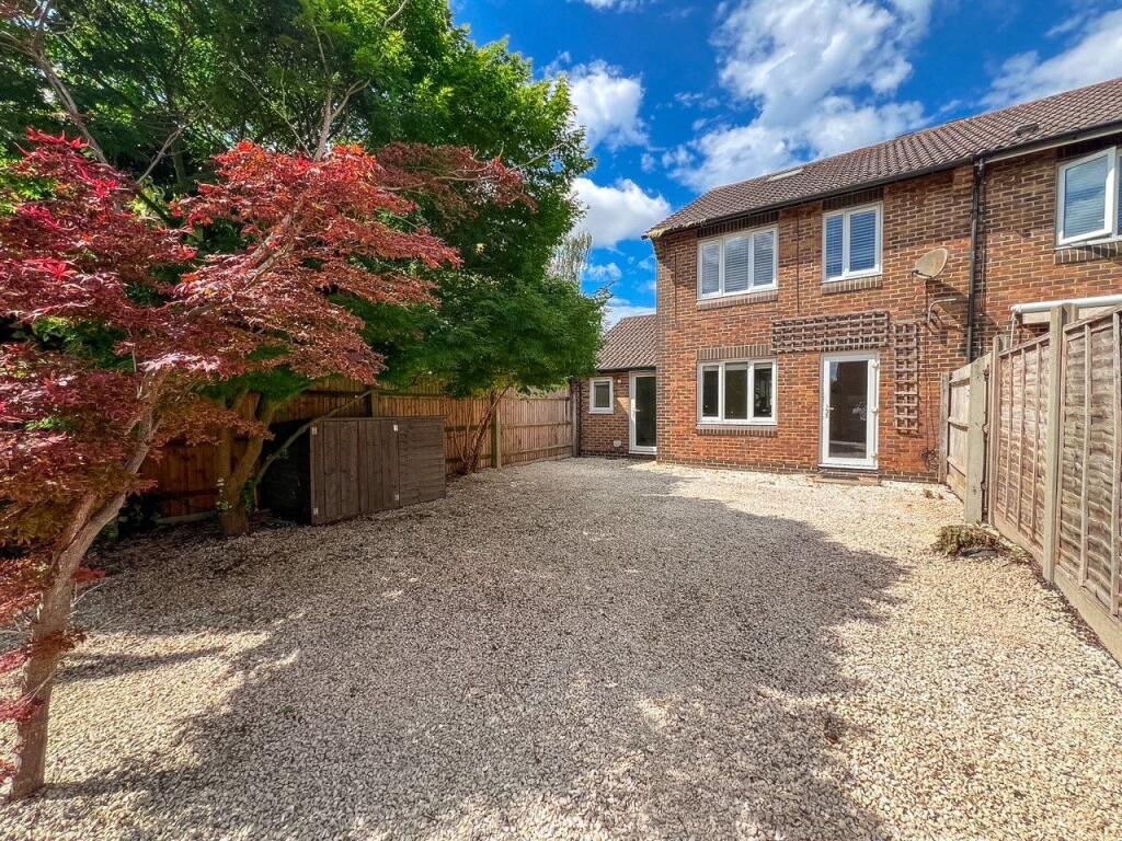 Glebelands, West Molesey, KT8 - Image 20