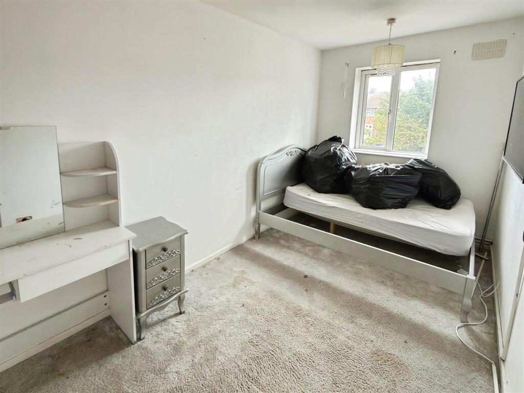 Spashett Road, Lowestoft, Suffolk, NR32 - Image 6