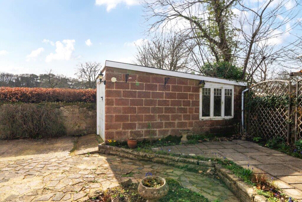 Whitmore Vale Road, Grayshott, Hindhead - Image 19
