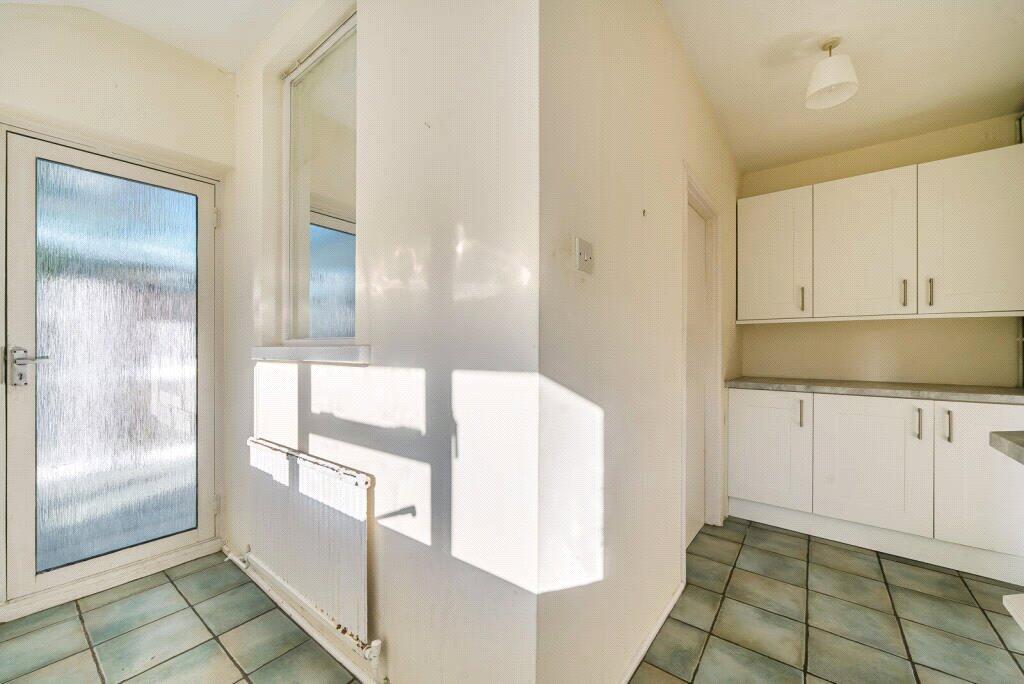 Whitmore Vale Road, Grayshott, Hindhead - Image 7