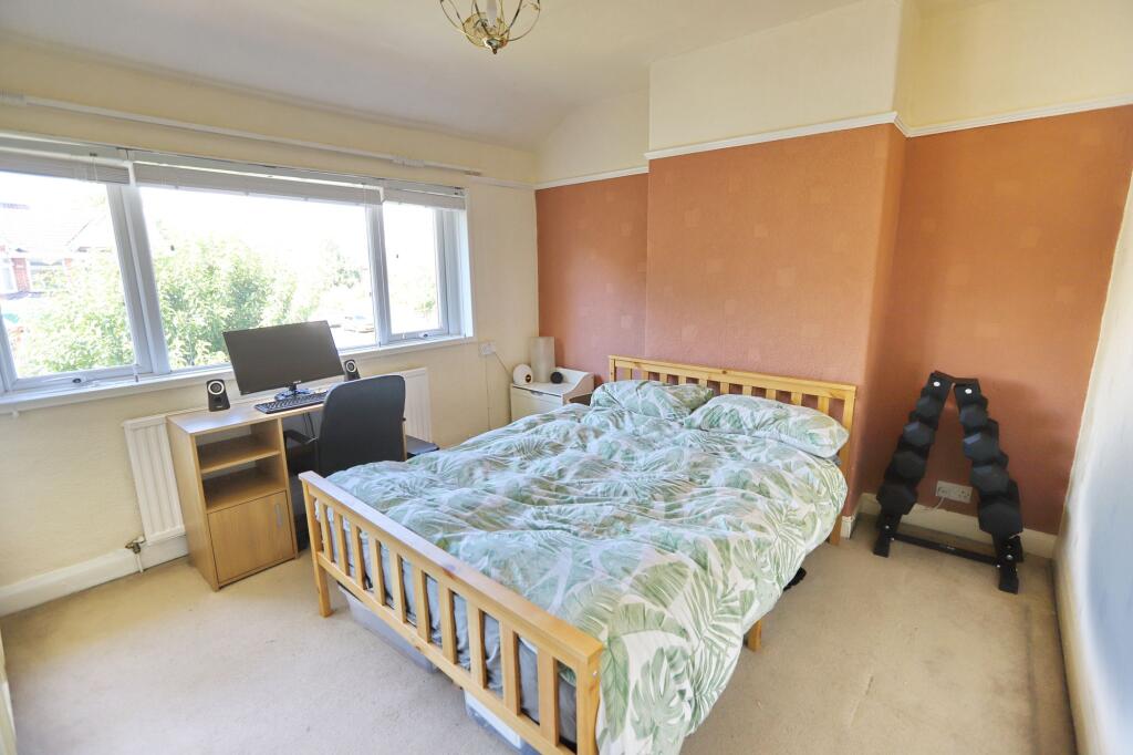 Thatch Leach Lane, Whitefield, M45 - Image 12