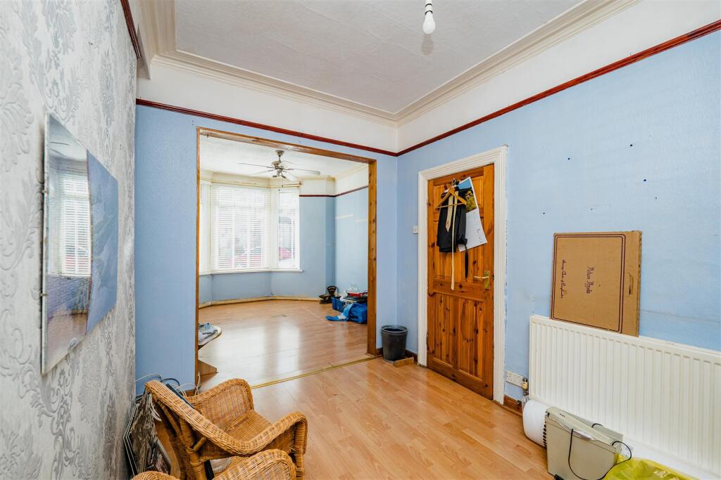 St. Marys Avenue, Barry - Image 6