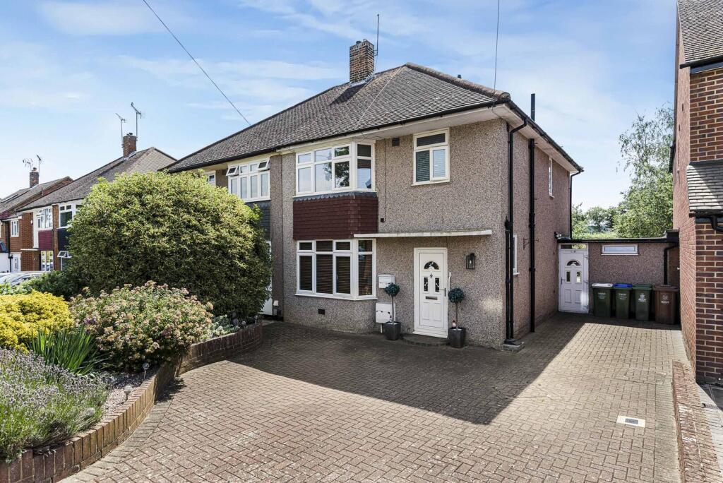 Glenhurst Avenue, Bexley - Image 1