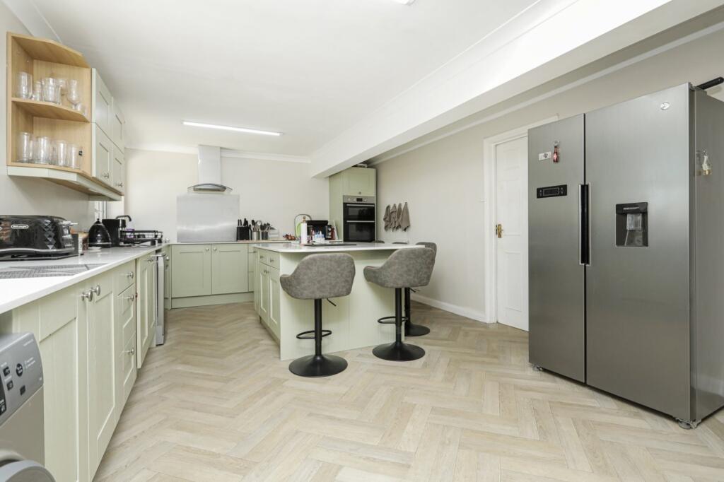 Valley Road, Margate, Kent, CT9 - Image 2