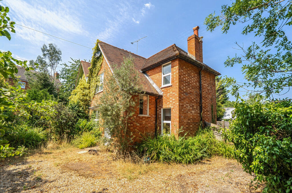 Bramshill Close, Arborfield, Reading - Image 1