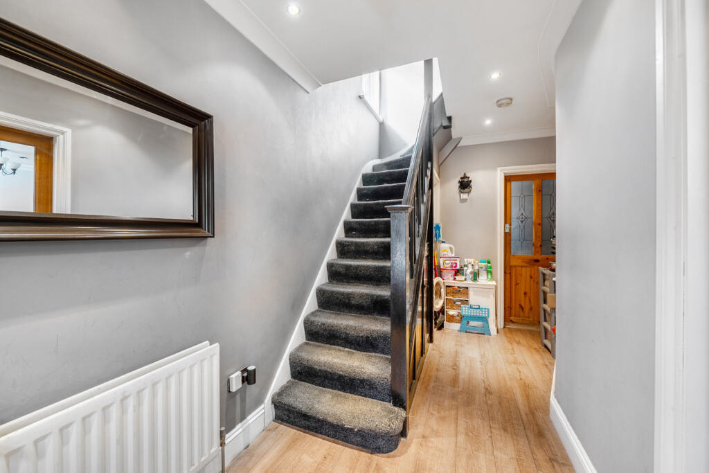 Nield Road, Hayes - Image 8