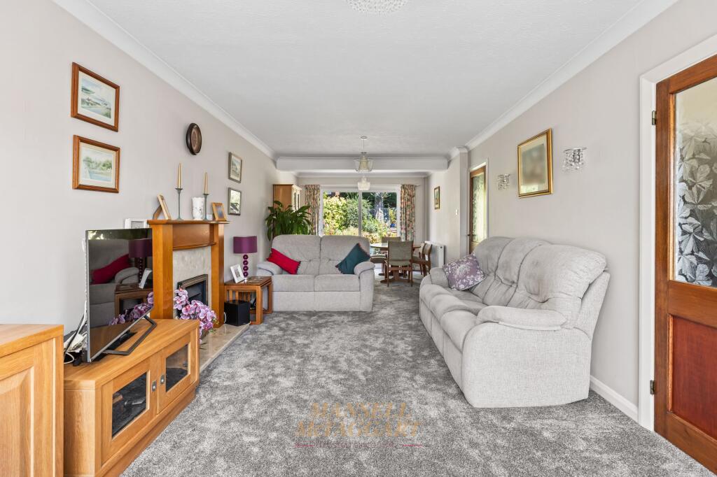 Crossways Avenue, East Grinstead, RH19 - Image 4