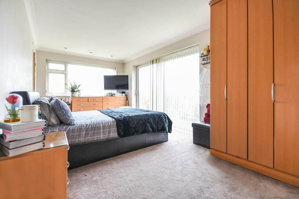 New Lane Hill, Tilehurst, Reading, RG30 - Image 7
