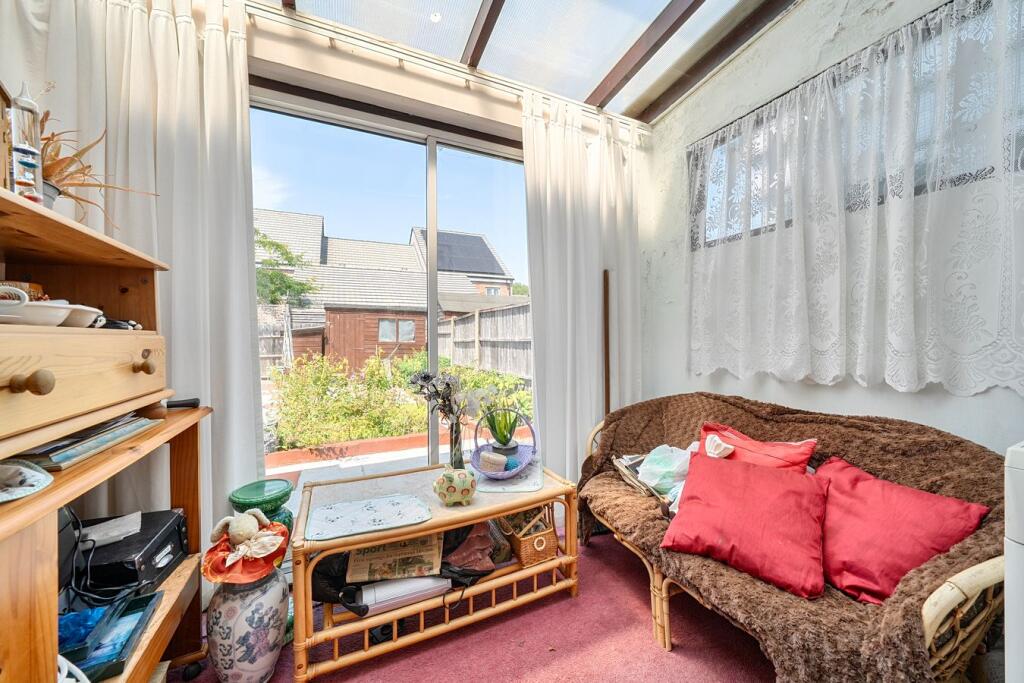 Ampthill Road, Shefford, SG17 - Image 10