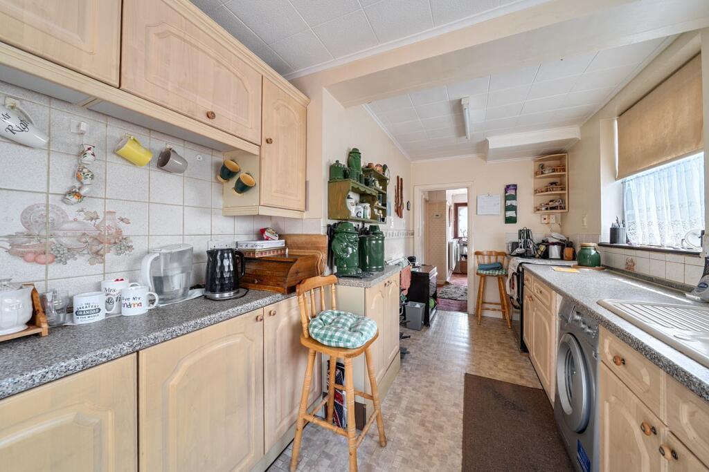 Ampthill Road, Shefford, SG17 - Image 6