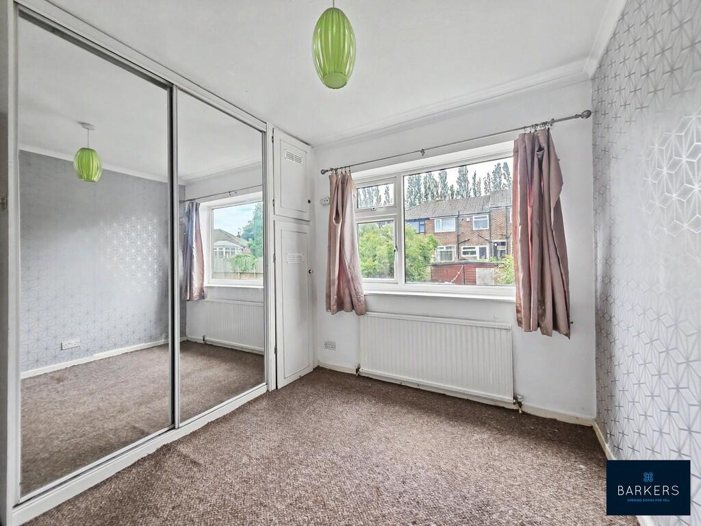 Smithies Moor Crescent, Birstall - Image 7