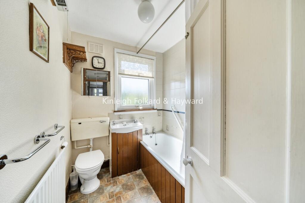 Bounds Green Road, Bounds Green, London, N22 - Image 14