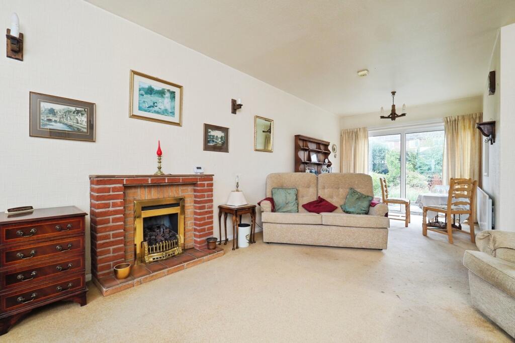 Templeoak Drive, Wollaton, Nottinghamshire, NG8 - Image 7