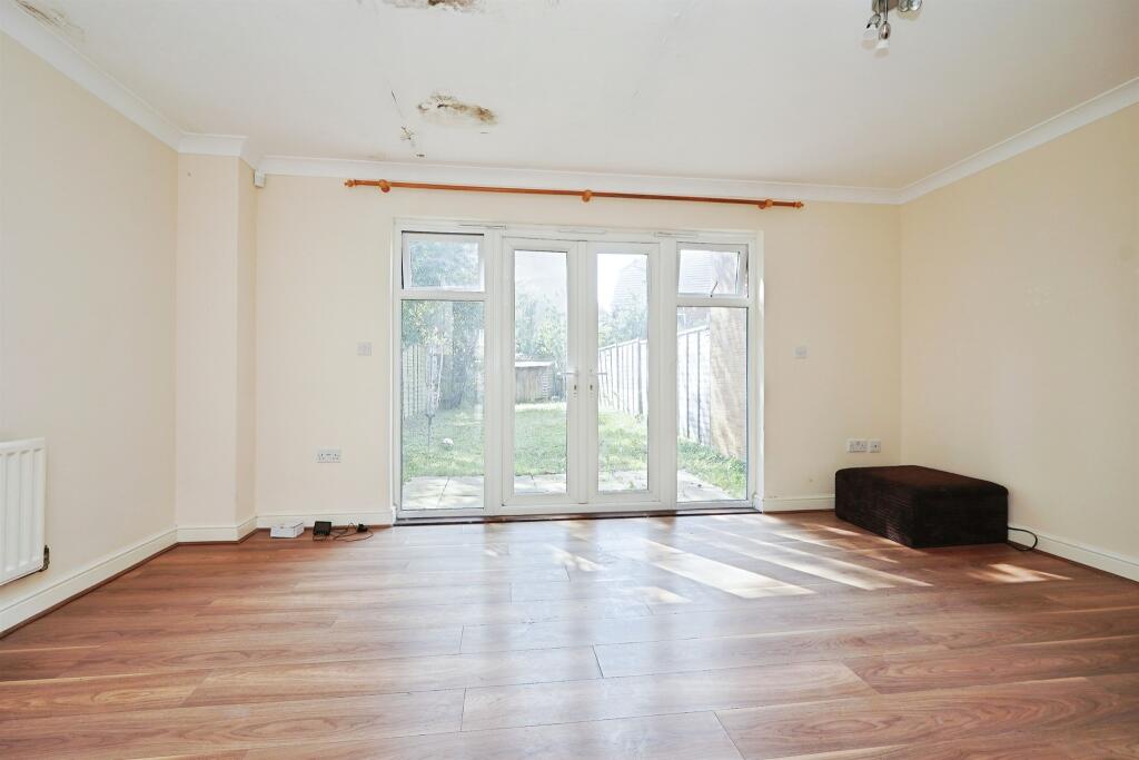 Richmond Meech Drive, Kennington, Ashford - Image 2
