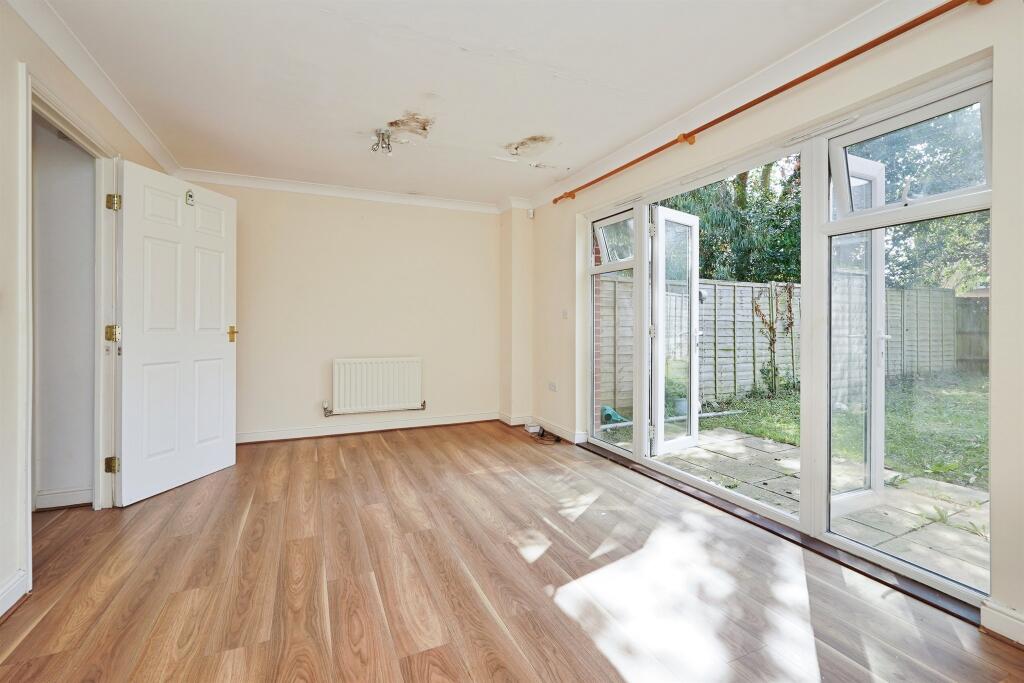 Richmond Meech Drive, Kennington, Ashford - Image 4