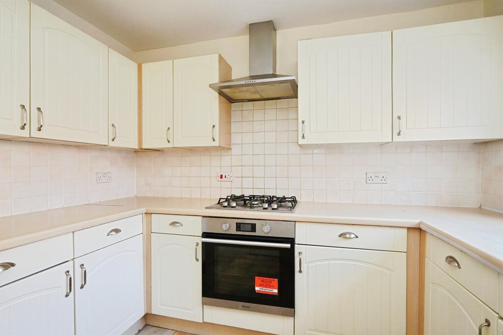 Richmond Meech Drive, Kennington, Ashford - Image 7