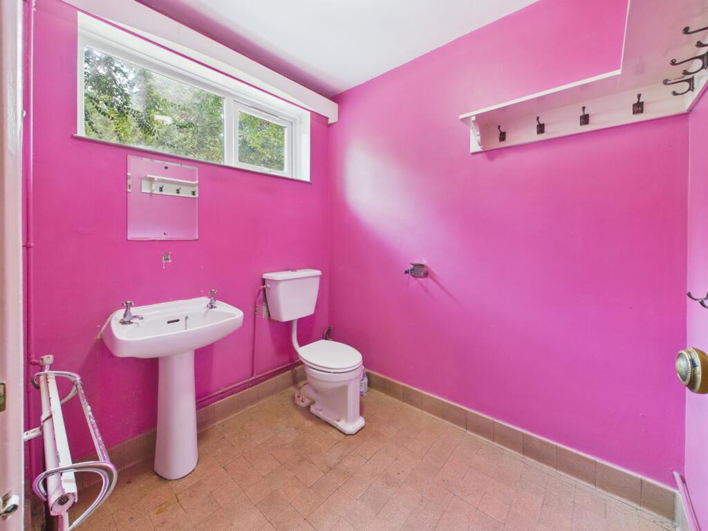 Thorpe Road, Peterborough, Cambridgeshire - Image 6