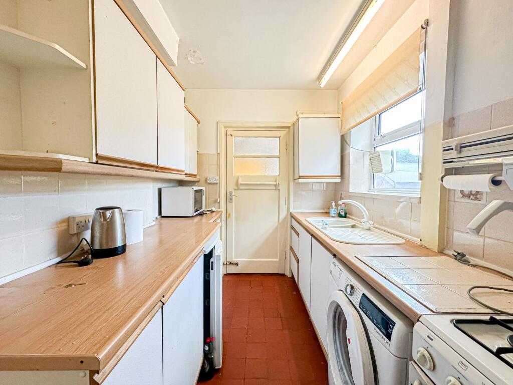 Irby Road, Wirral, CH61 - Image 2