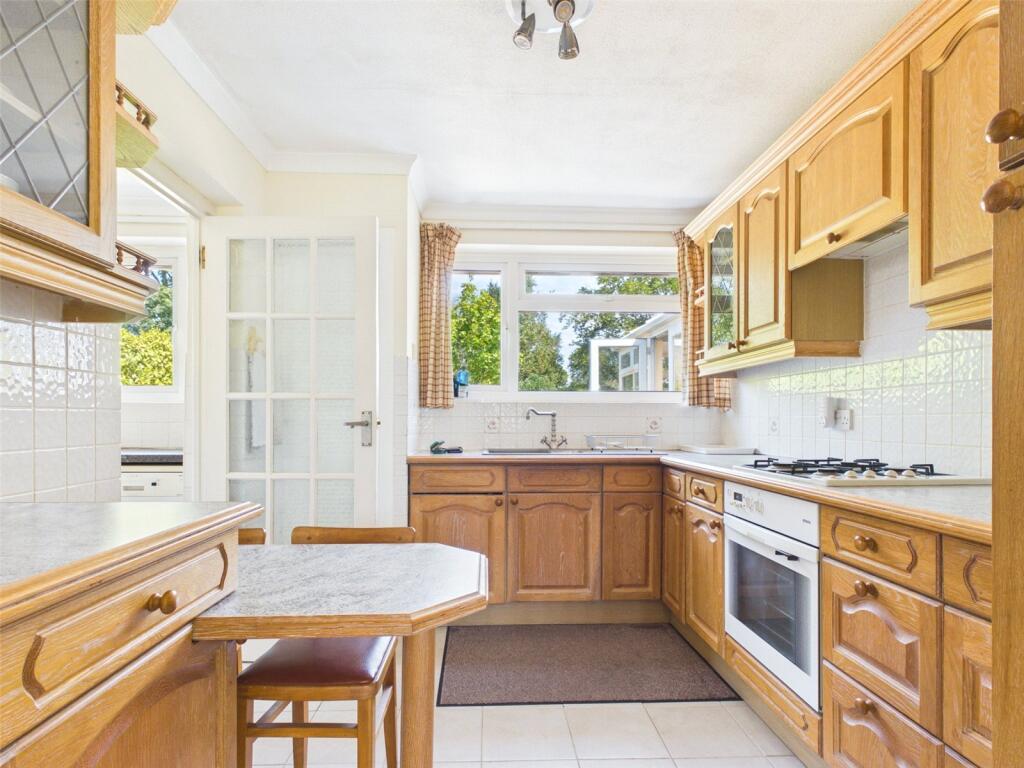 Glenavon Road, Highcliffe, Christchurch, Dorset, BH23 - Image 6