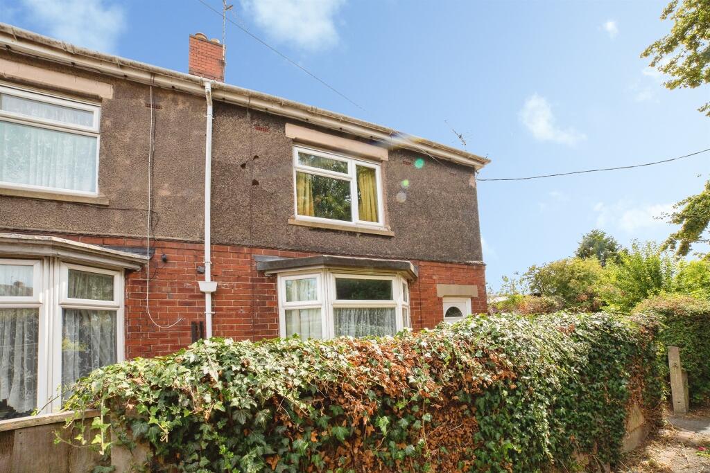 Roberts Drive, Alfreton - Image 15