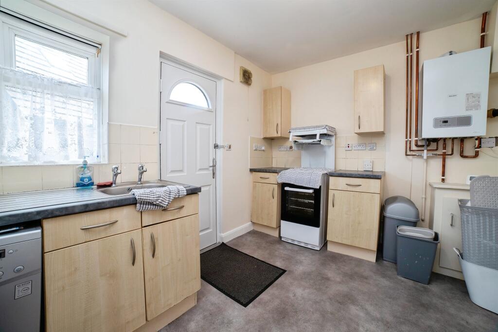 Roberts Drive, Alfreton - Image 3