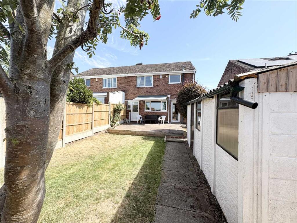 Beacon Drive, Kirkby In Ashfield - Image 23